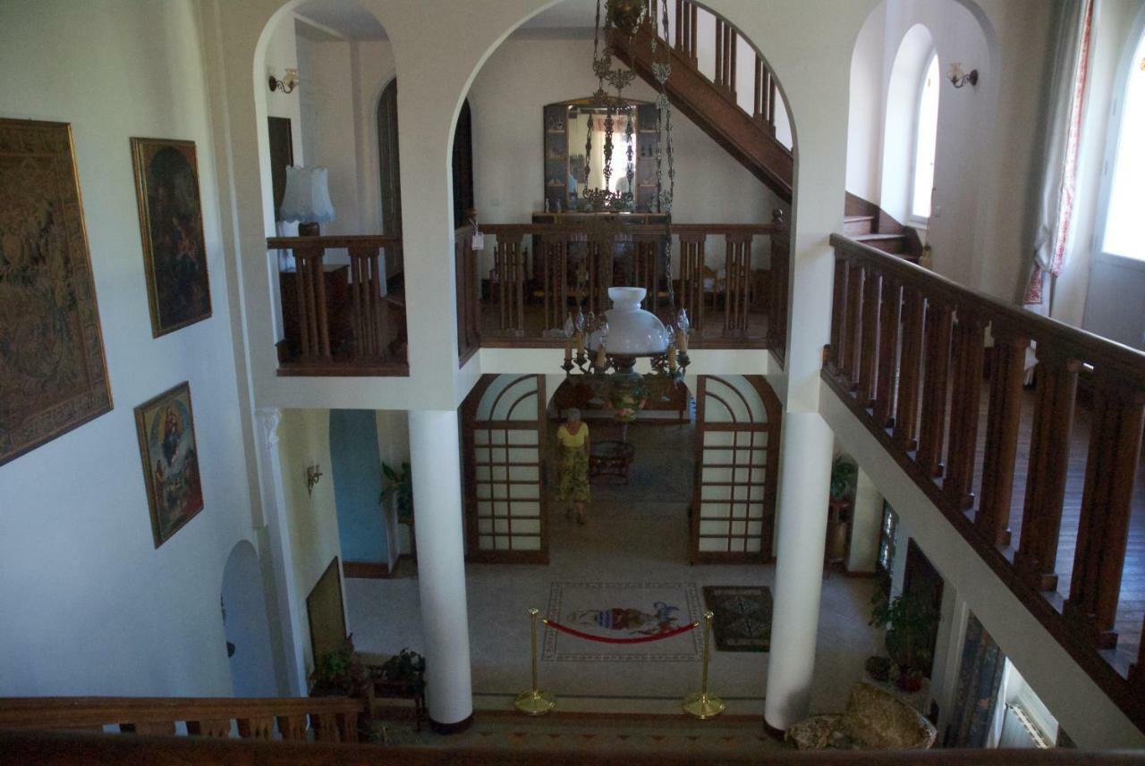 Le Clos Des Cedres B&B ลาโรชฟูโกลด์ ภายนอก รูปภาพ