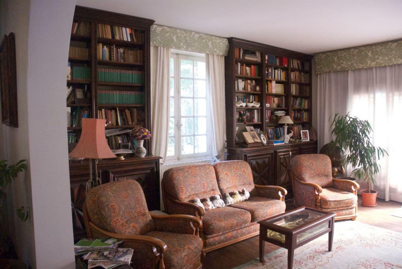 Le Clos Des Cedres B&B ลาโรชฟูโกลด์ ภายนอก รูปภาพ