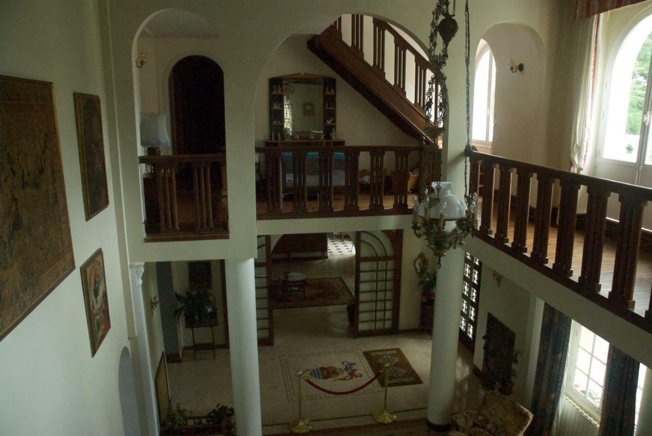 Le Clos Des Cedres B&B ลาโรชฟูโกลด์ ภายนอก รูปภาพ