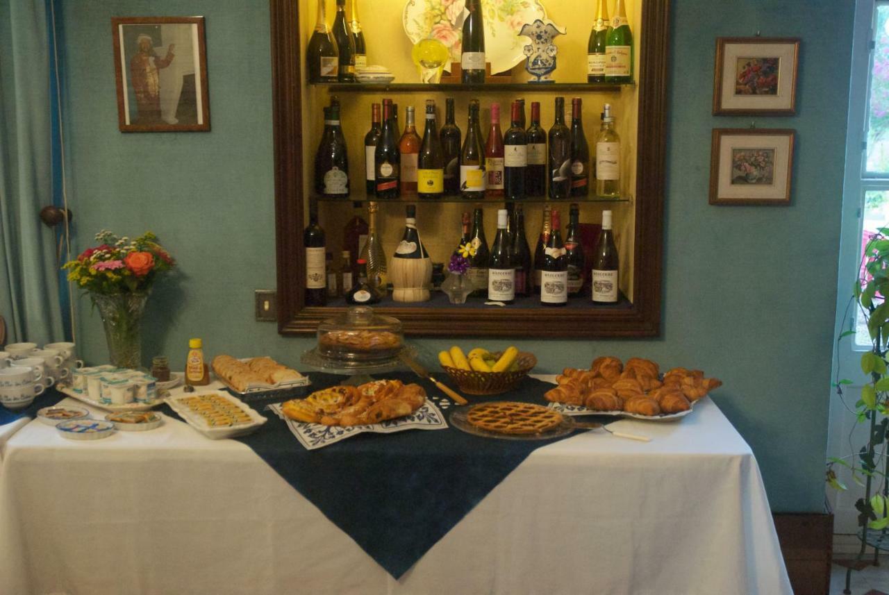 Le Clos Des Cedres B&B ลาโรชฟูโกลด์ ภายนอก รูปภาพ